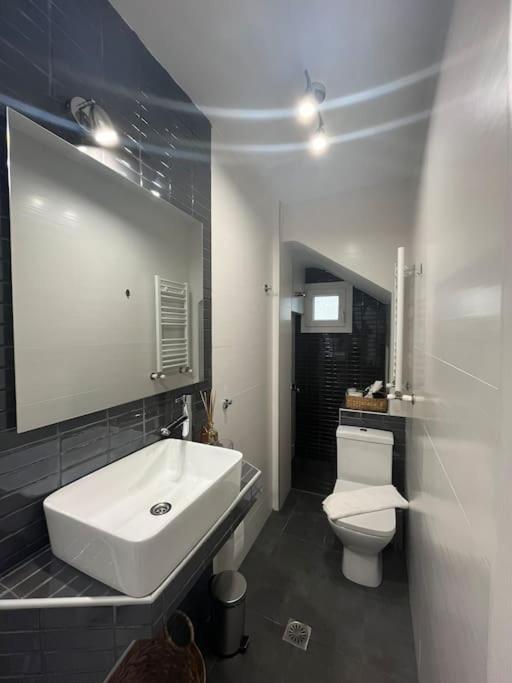 House B Diavata, Thessaloniki Apartment ภายนอก รูปภาพ