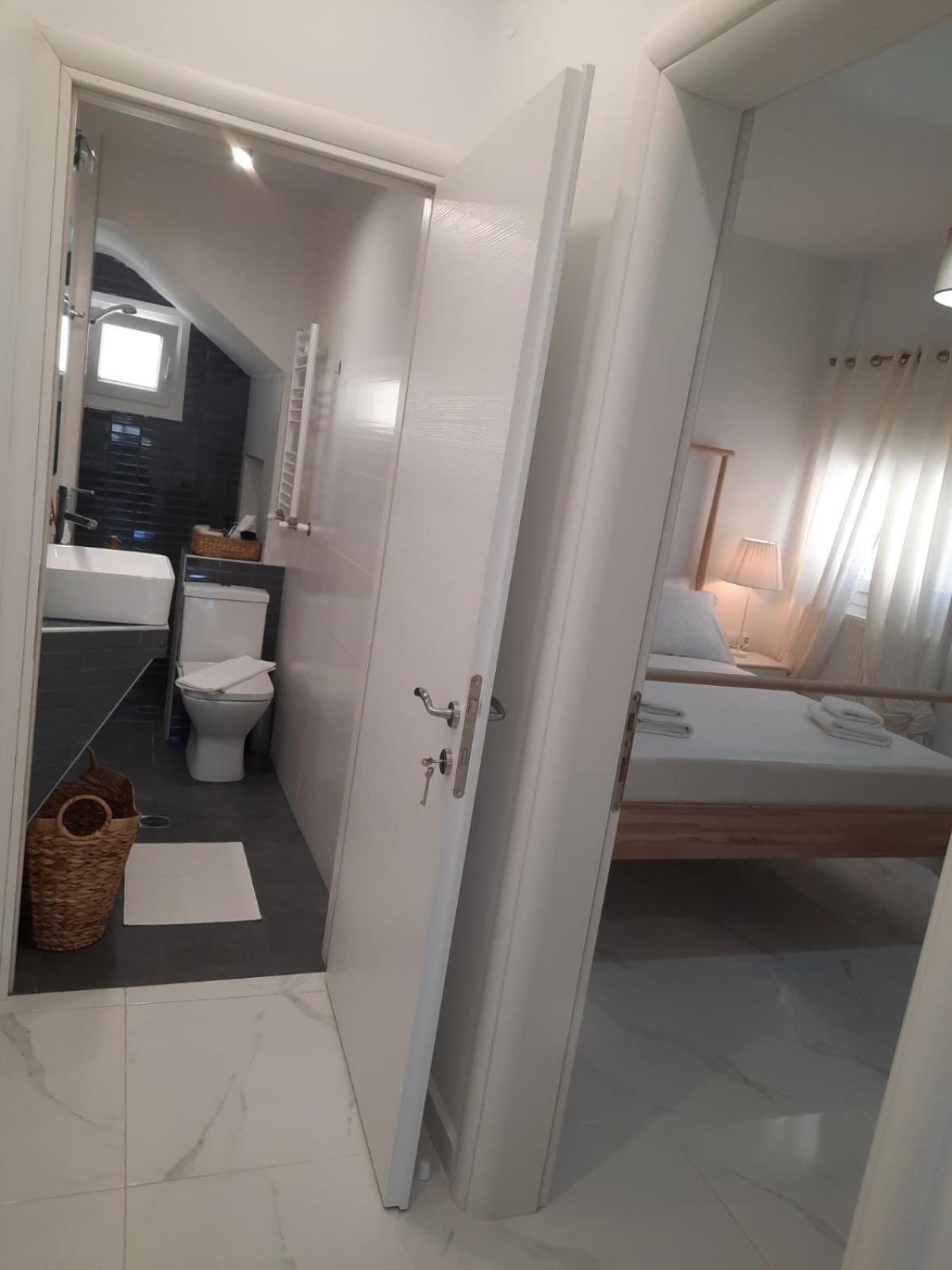 House B Diavata, Thessaloniki Apartment ภายนอก รูปภาพ